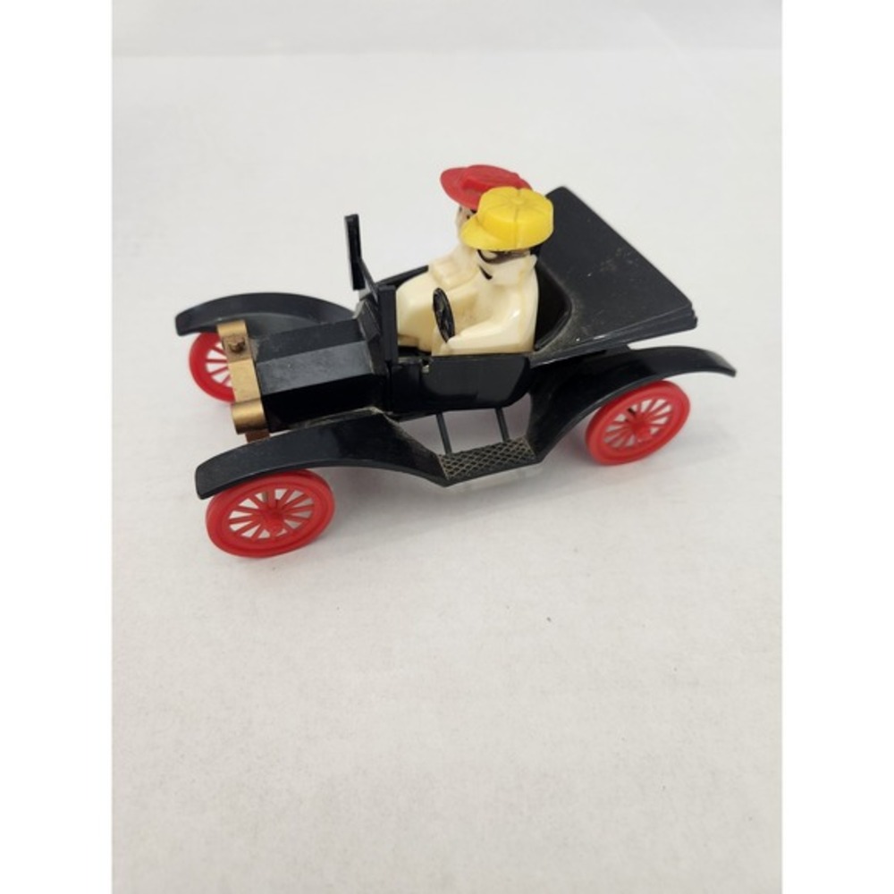 1950 Vintage Model T Ford Plastic Salt and Pepper‎ Shaker Set